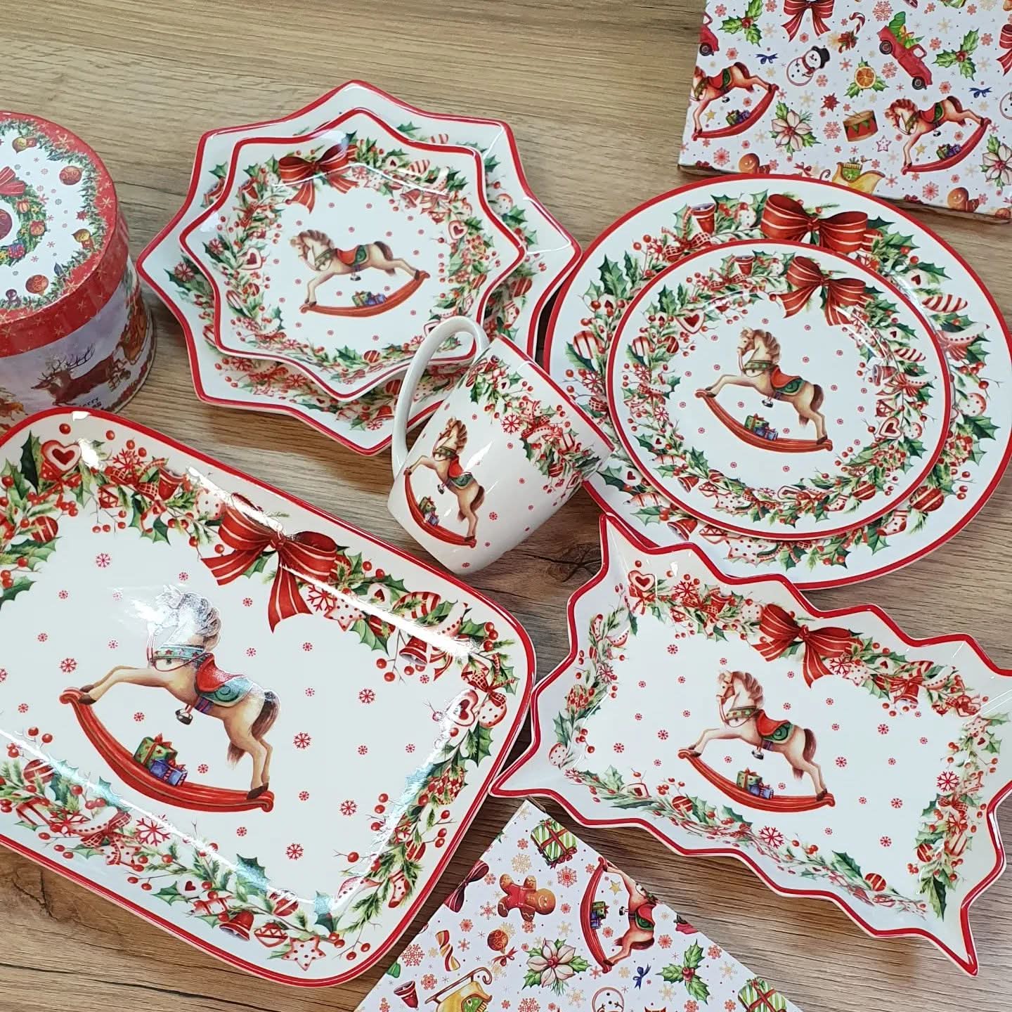 Conjunto de Porcelana Natalino com 9 Peças