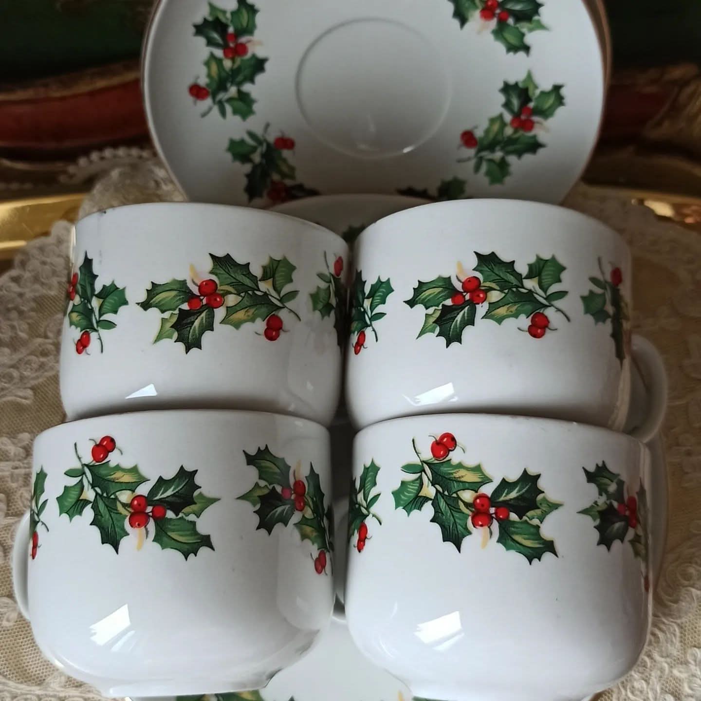Conjunto de Porcelana Natalino com 12 Peças