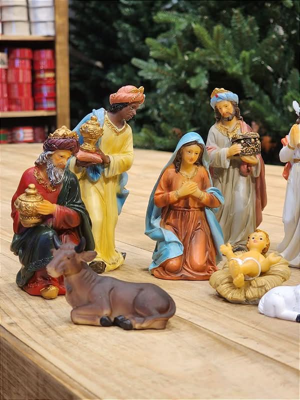 Presépio Sagrada Família 11 Peças em Resina | 20cm e 33cm
