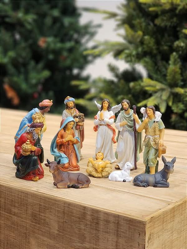 Presépio Sagrada Família 11 Peças em Resina | 20cm e 33cm
