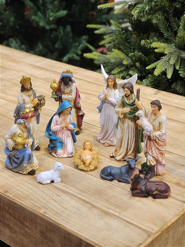 Presépio Sagrada Família 11 Peças em Resina | 20cm e 33cm