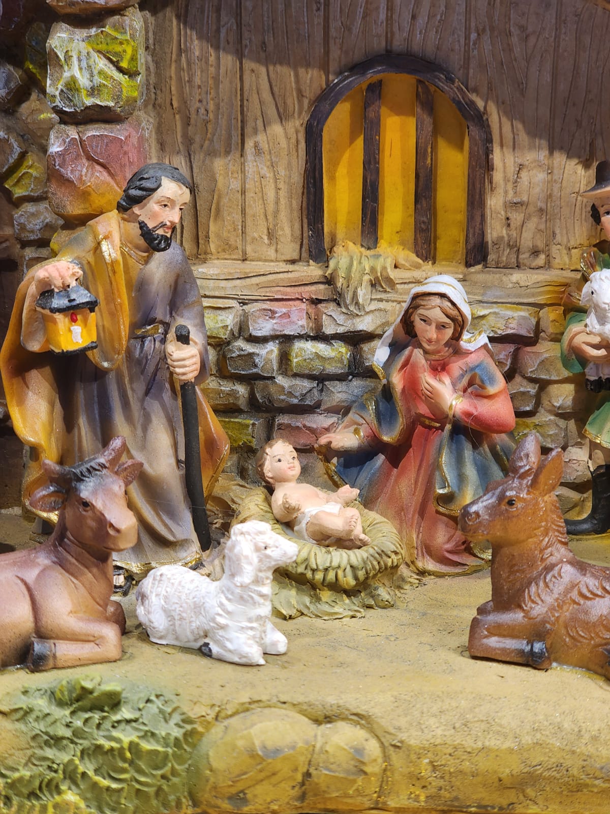 Presépio Musical em Resina com Som | 28cm e 45cm