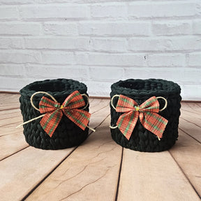 Kit Porta Panetone de Crochê Preto com laço Vermelho