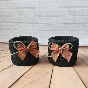 Kit Porta Panetone de Crochê Preto com laço Vermelho