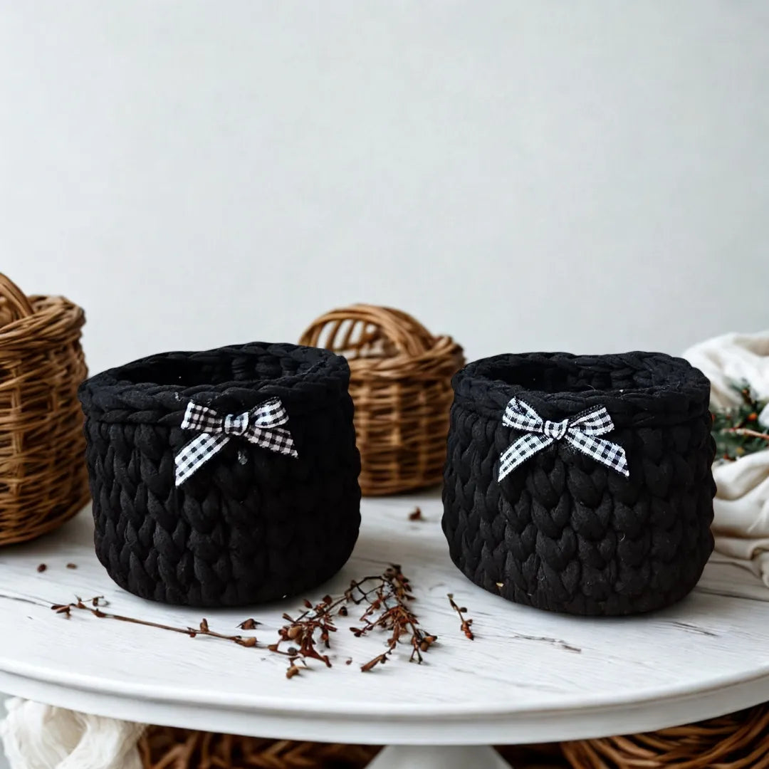 Kit Porta Panetone de Crochê Preto com Laço Branco