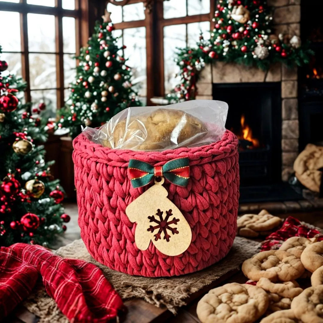 Porta Panetone de Crochê Vermelho com Luvinha