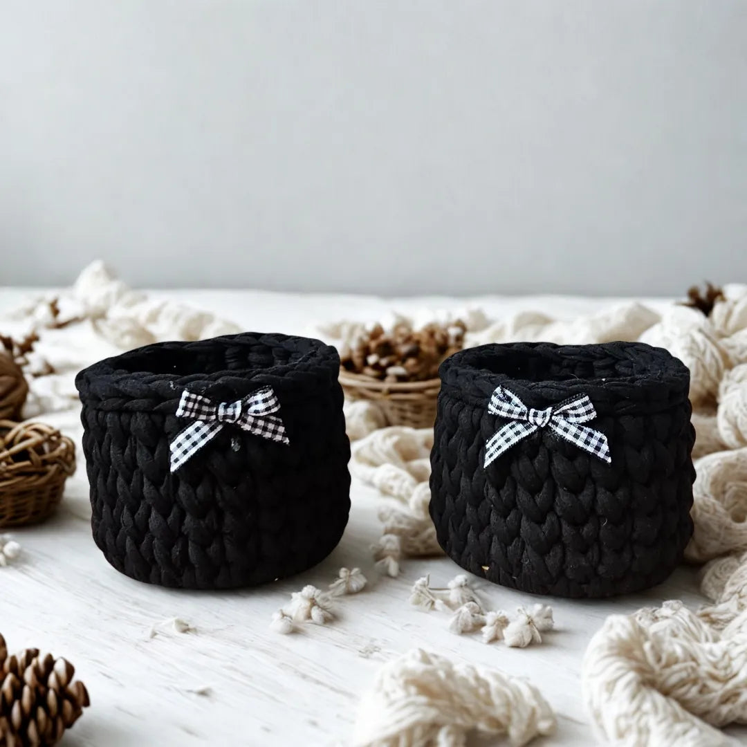 Kit Porta Panetone de Crochê Preto com Laço Branco