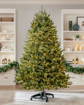 Árvore de Natal Verde Premium com Galhos Articulados, Suporte Metálico com Rodinhas e MicroLEDs Embutidos