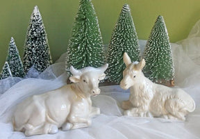 Presépio Robert Stanley – 7 Peças em Resina com Estilo Contemporâneo