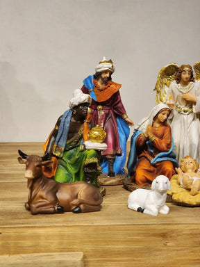 Presépio em Resina Colorido • 11 Peças • 18,5cm