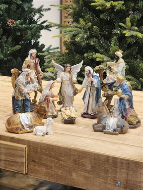 Presépio Sagrada Família 11 Peças em Resina | 20cm e 33cm