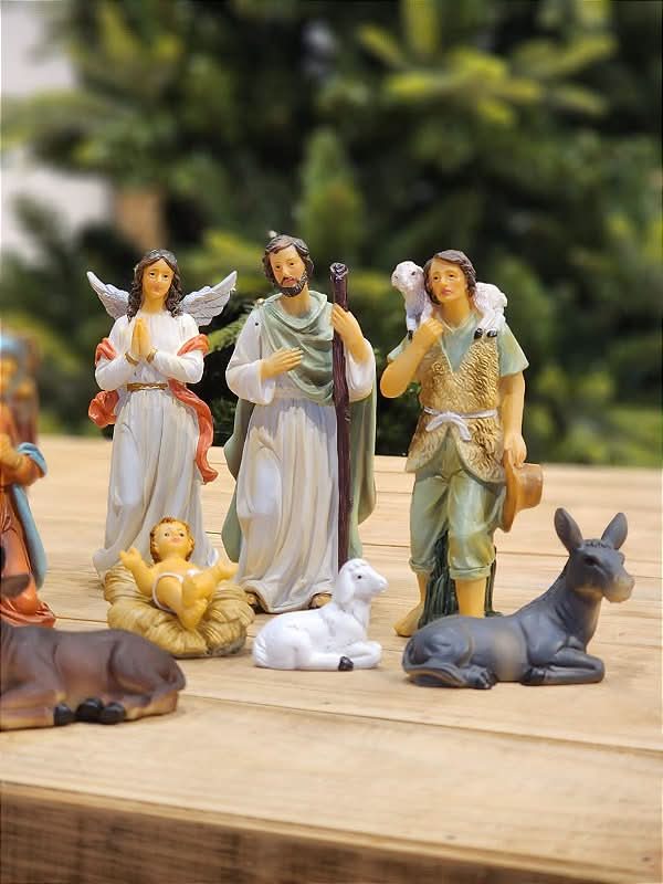 Presépio Sagrada Família 11 Peças em Resina | 20cm e 33cm