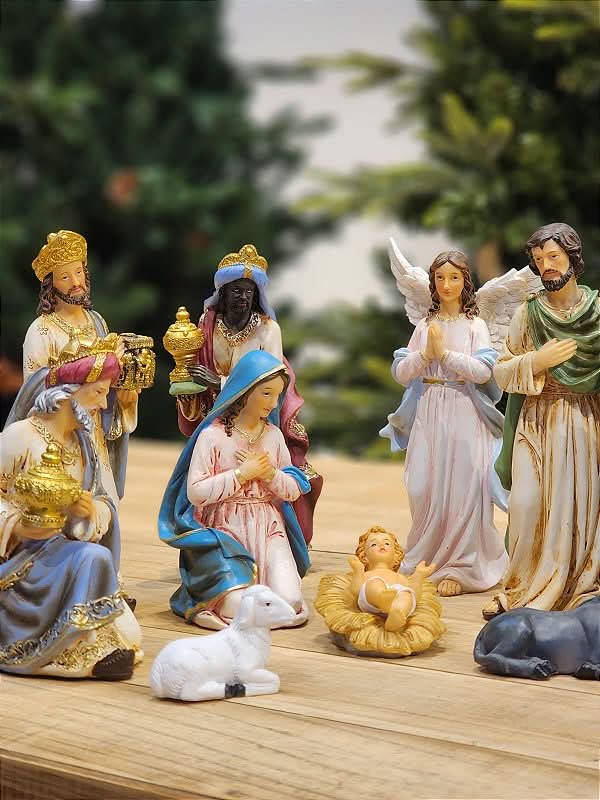 Presépio Sagrada Família 11 Peças em Resina | 20cm e 33cm