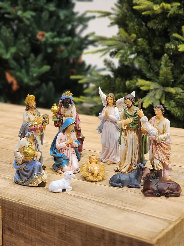Presépio Sagrada Família 11 Peças em Resina | 20cm e 33cm